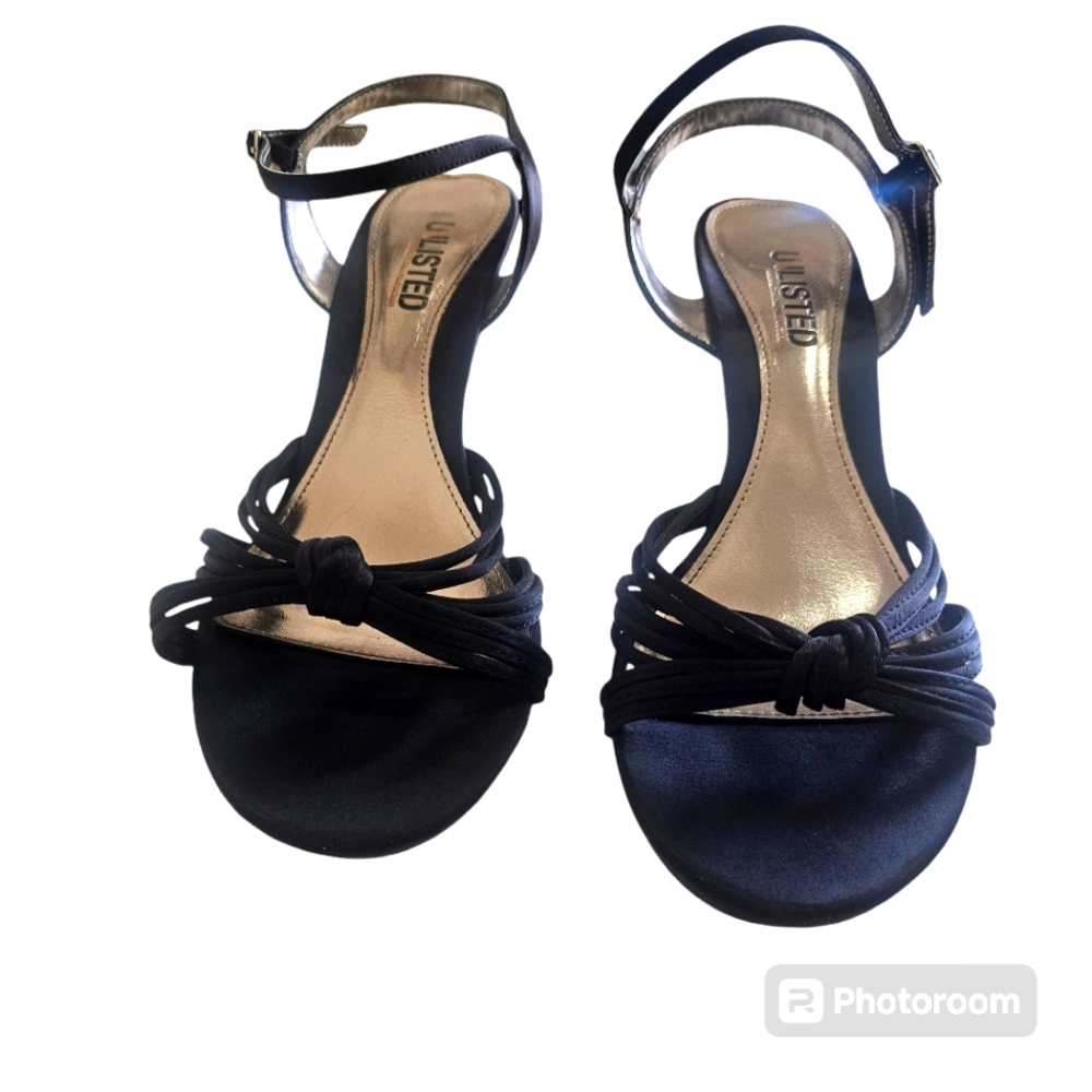 Unlisted by Kenneth Cole Women's Black strappy open toe heels size 8.5